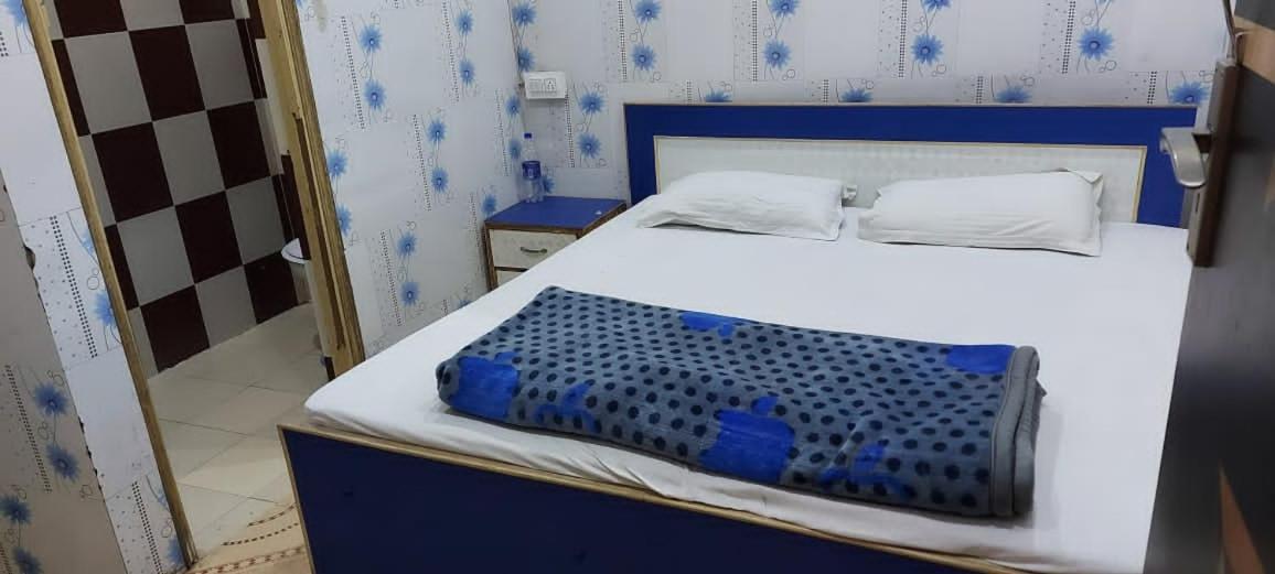 Mj Chawla Homestay Double Bed Attached Bathroom Room Αμριτσάρ Εξωτερικό φωτογραφία