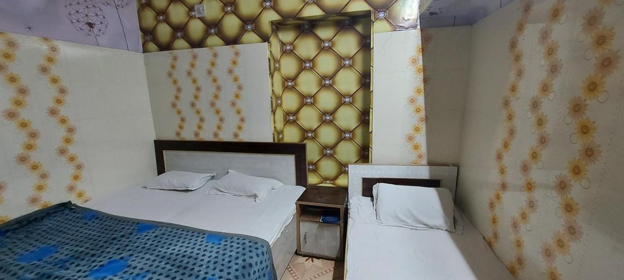 Mj Chawla Homestay Double Bed Attached Bathroom Room Αμριτσάρ Εξωτερικό φωτογραφία