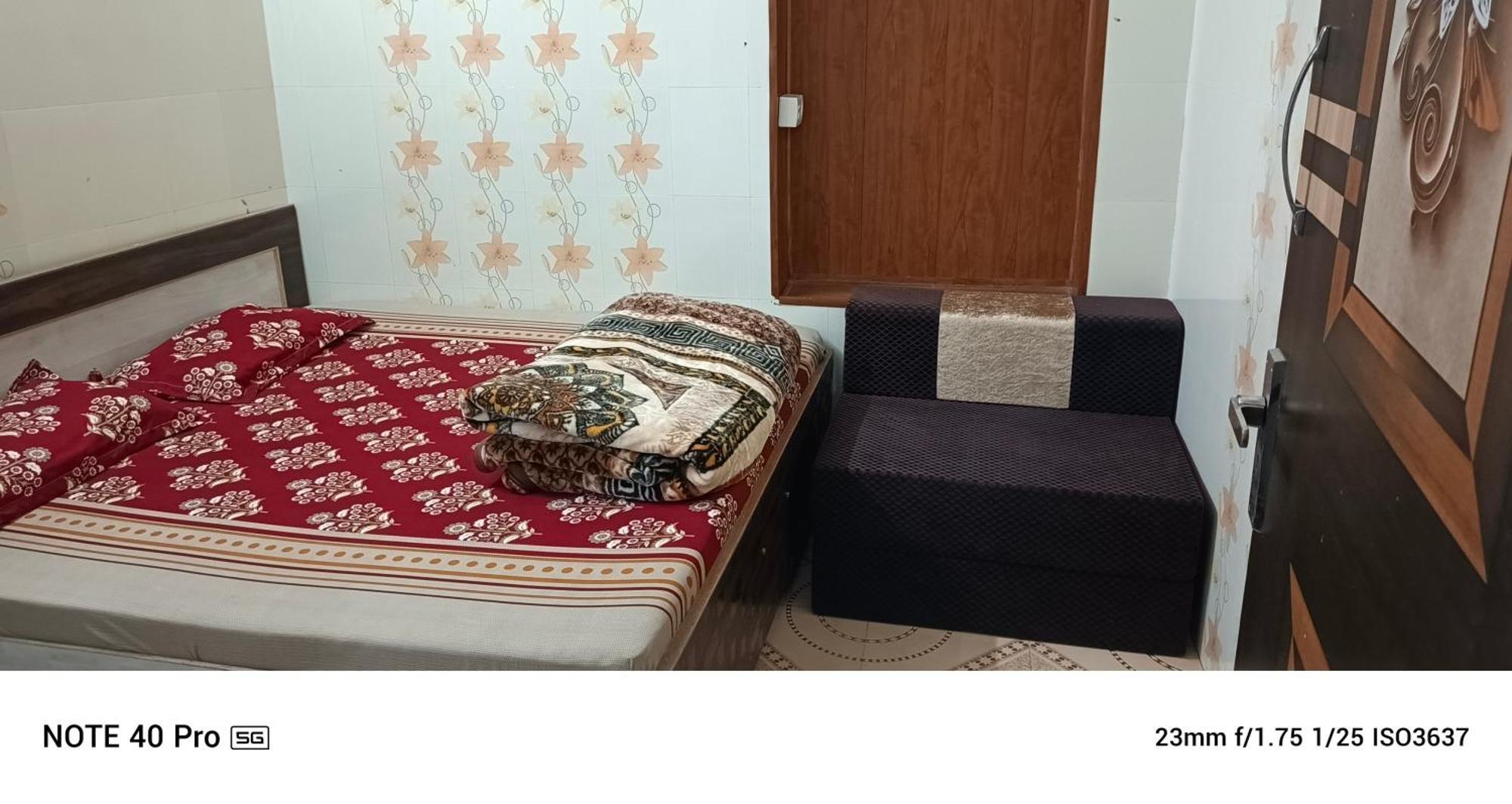 Mj Chawla Homestay Double Bed Attached Bathroom Room Αμριτσάρ Εξωτερικό φωτογραφία